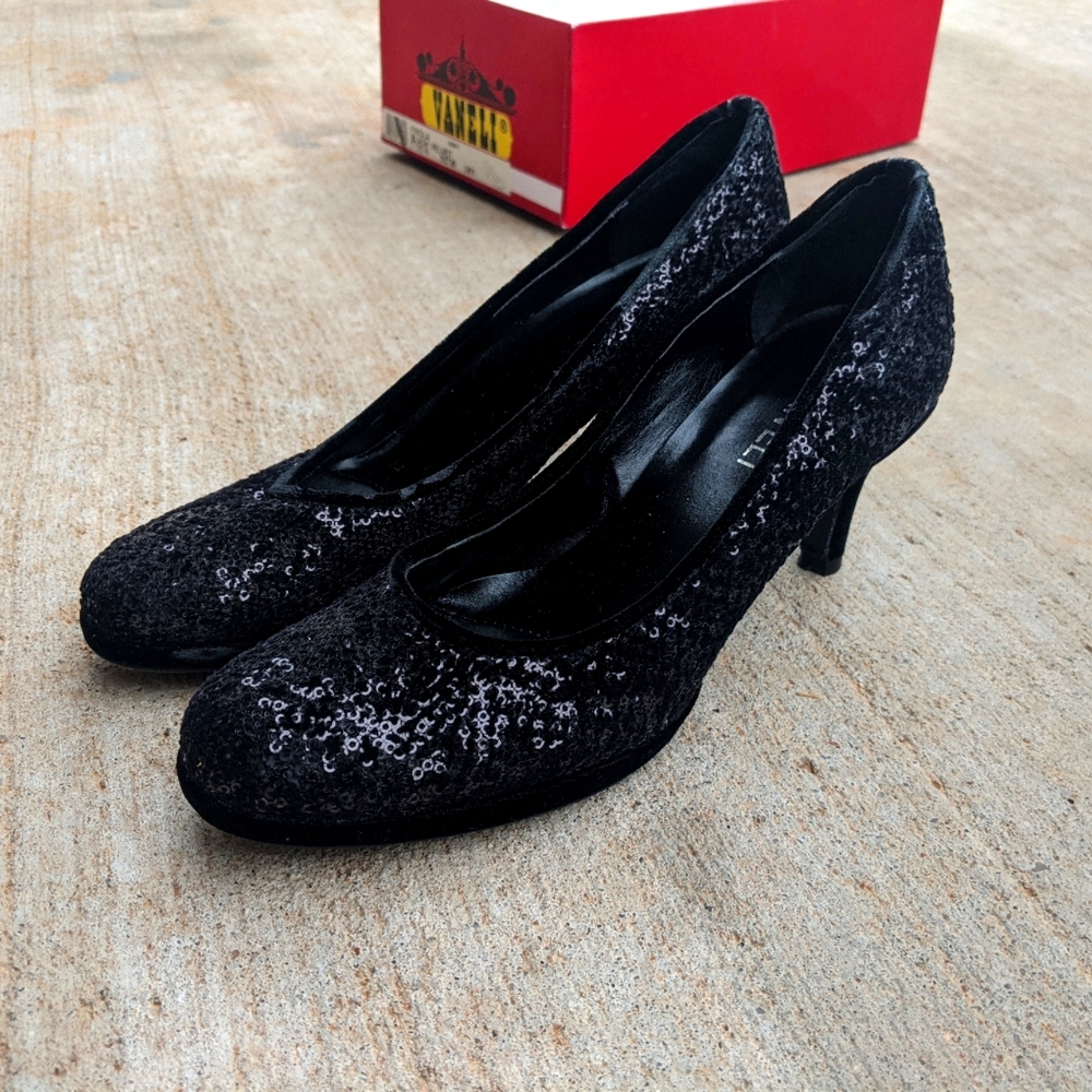 Vaneli Black Velvet Sequin Heels size 7.5
